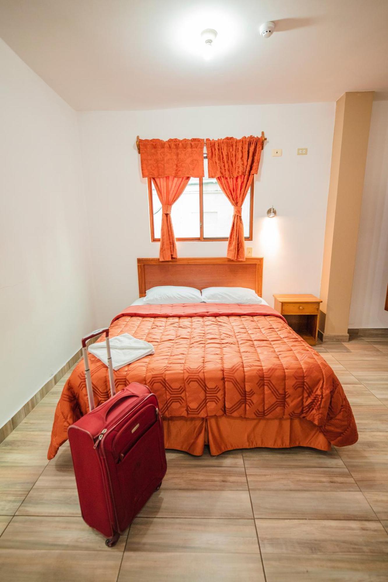 Suites En El Centro Пуэрто-Айора Экстерьер фото